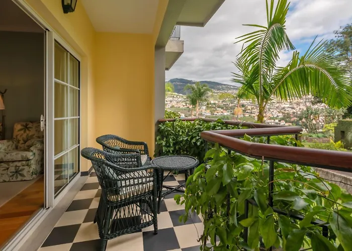 拉戈金塔花园酒店 5*