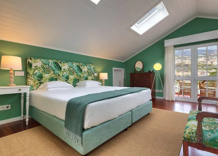 拉戈金塔花园酒店