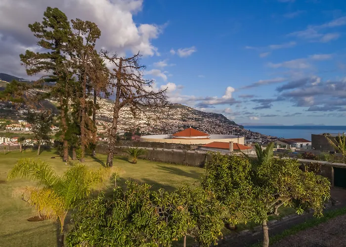 拉戈金塔花园酒店 5*